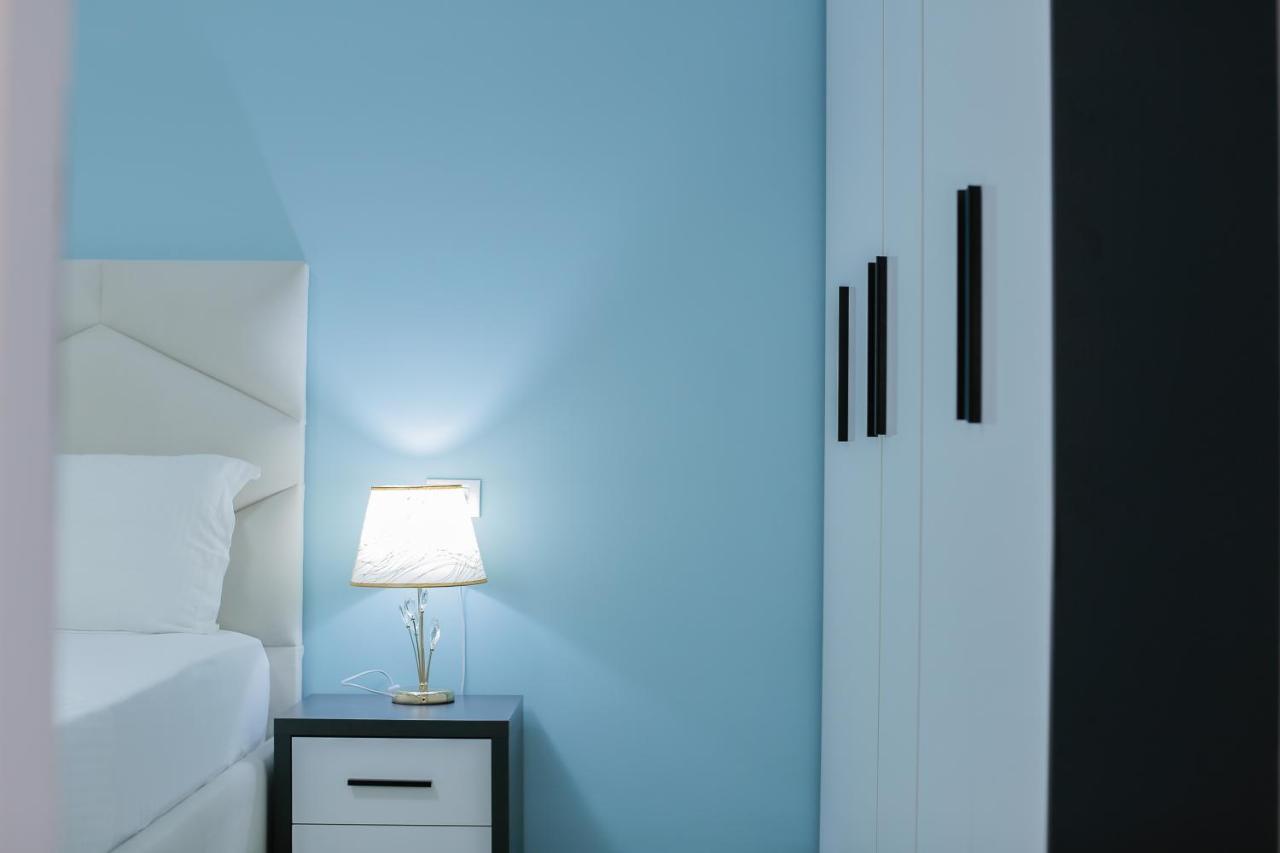 Miku Apartment - Dreamy Apartment At Wilson Square Tirana Exterior photo